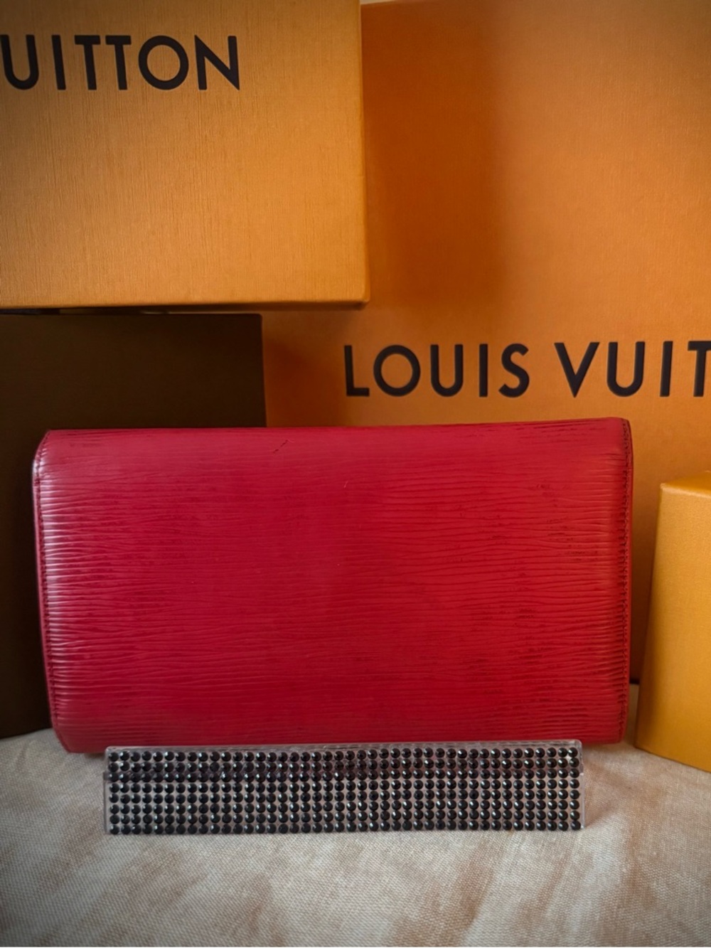 Louis Vuitton Red Sarah Long Wallet Clutch in Epi Leather - Picture 2 of 16